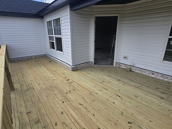 4th image of 920 Olympic Ct