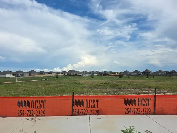 1305 Lake Ridge Dr, Brenham, TX 77833