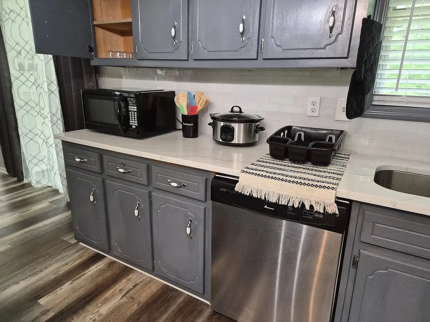 Room in 3 Bedroom Home in Rex — Photo 4