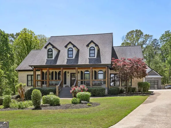 7233 Sherwood Mill Dr, Flowery Branch, GA 30542