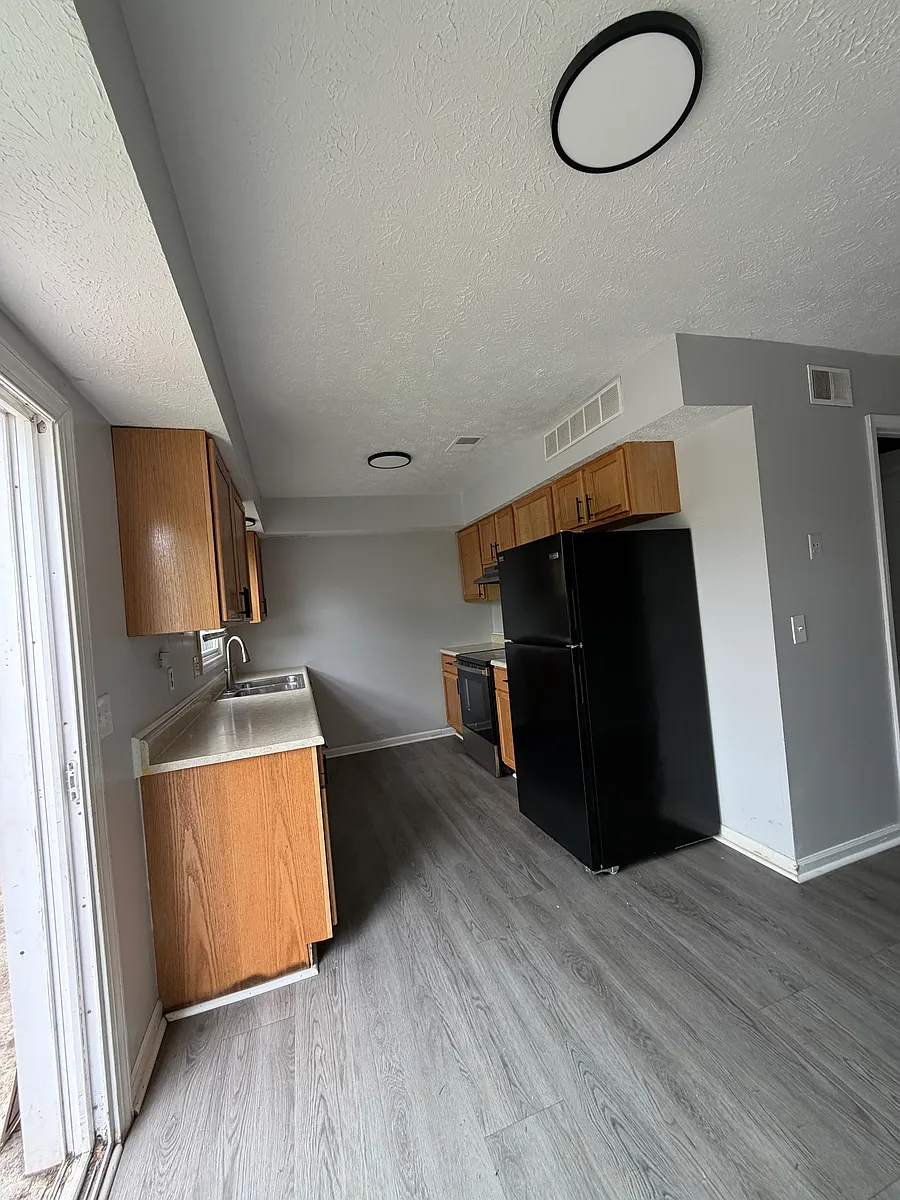 Building Photo - 309 Churchill Dr #1