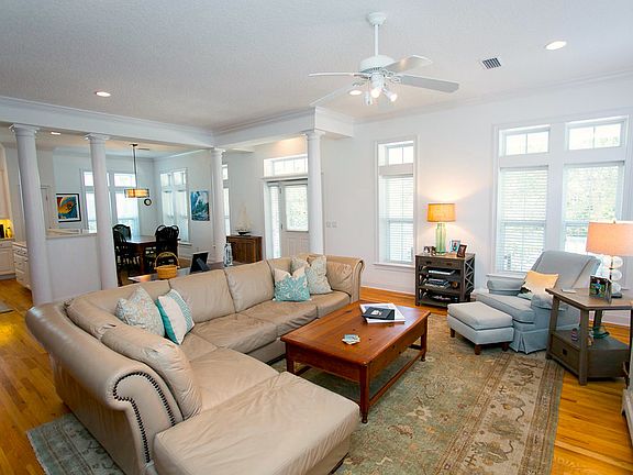 4th image of 840 Ocean Palm Way
