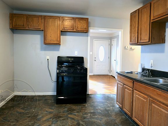 4th image of 12741 Sidonie Ave