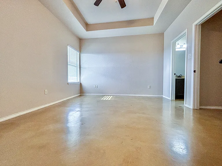 752 Saengerhalle Rd — Photo 13