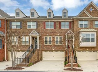 4008 Manchester Cir, Roswell, GA 30075