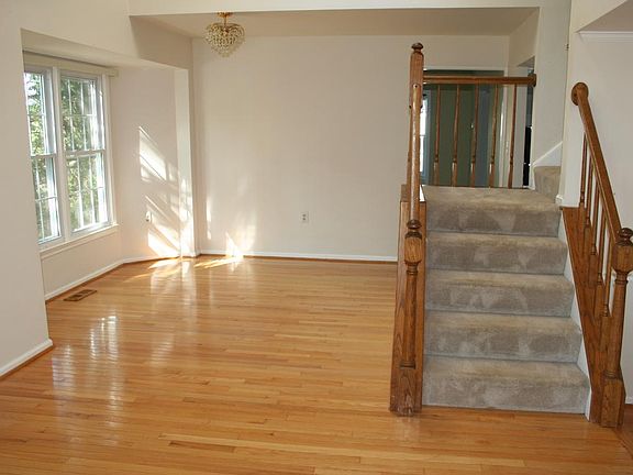 2nd image of 13229 Ladybank Ln