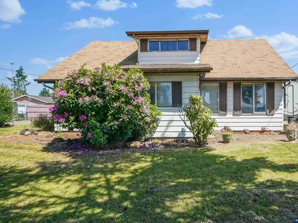 4435 Hazelgreen Rd NE, Salem, OR 97305