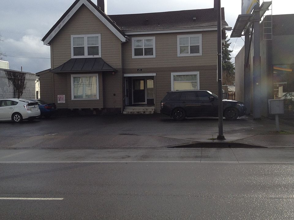 2nd image of 260 W 6th Ave APT 4
