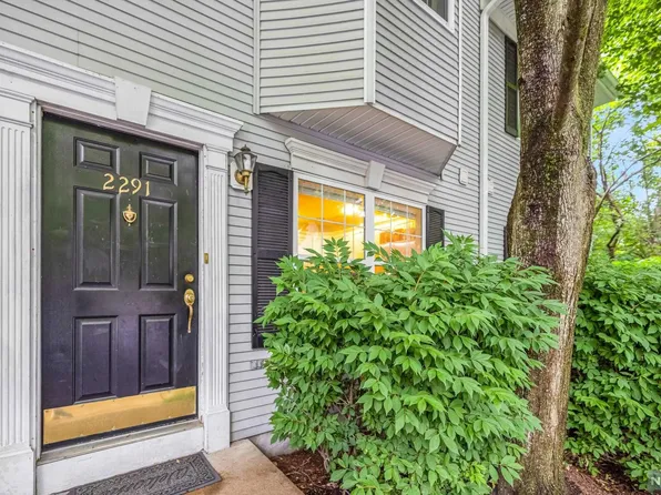 2291 Oakham Ct, Mahwah, NJ 07430