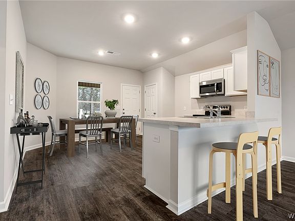 4th image of 14194 King Arthur Ct