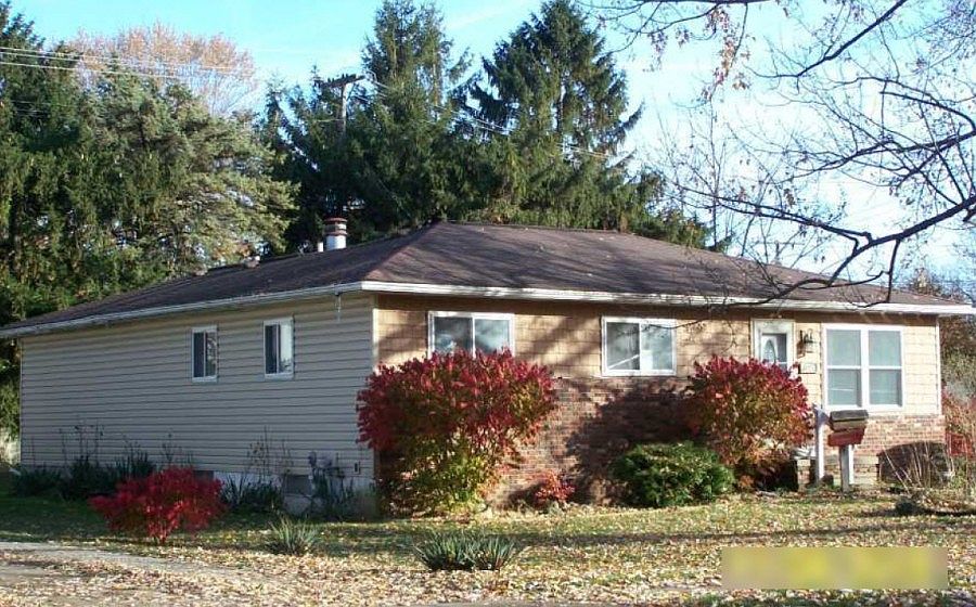 2nd image of 68024 Mary St