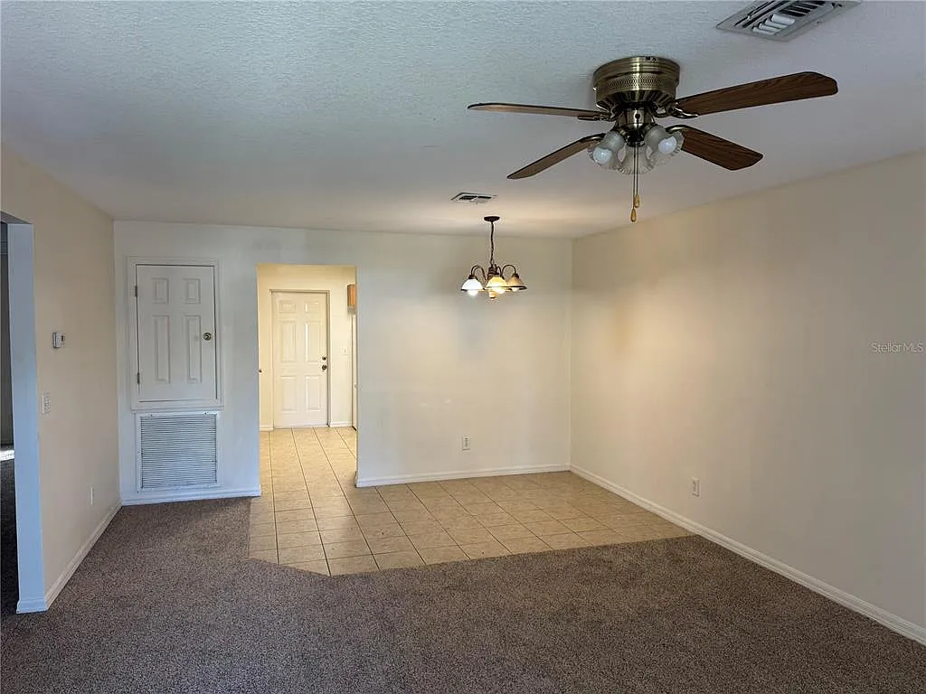 2 bed, 1.0 bath, 900 sqft, $1,200 — Photo 2