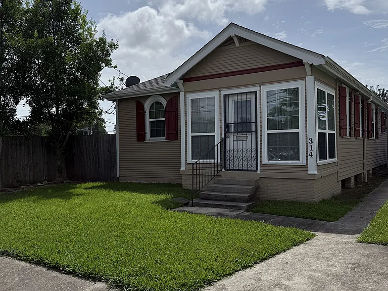 314 Betz Ave — Photo 1