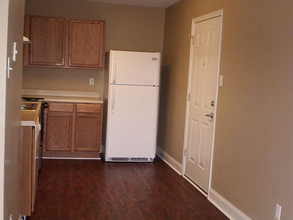 3rd image of 1207 Avalon Dr