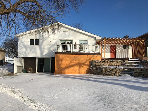 2nd image of 5710 Lorraine Ave