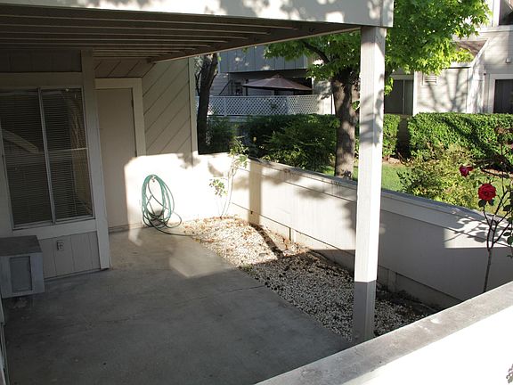 4th image of 2380 Balme Dr
