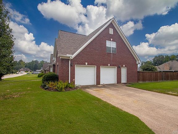 5th image of 2305 Byron Dr