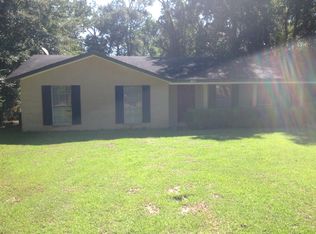 5100 Center Dr, Moss Point, MS 39563