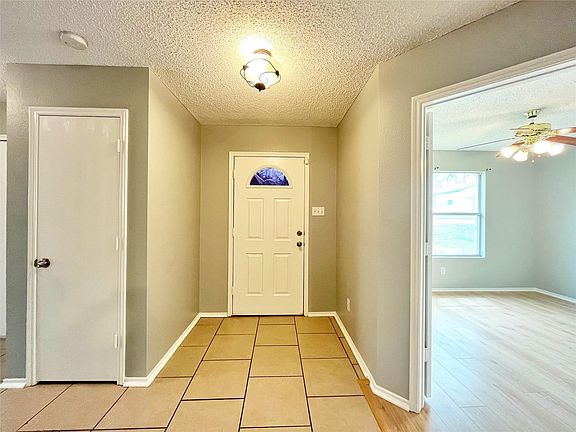 4th image of 7533 Vanessa Dr
