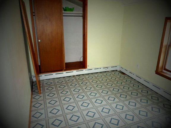 4th image of 21 Shepard St