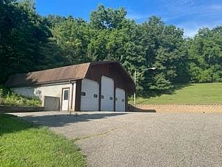 2nd image of 22891 County Road Ave