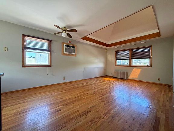 3rd image of 286 New Dorp Ln Floor 3