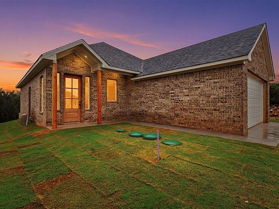2nd image of 1413 Ridgeview Cir