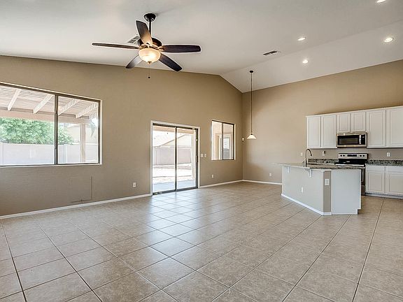 3rd image of 4363 E Torrey Pines Ln