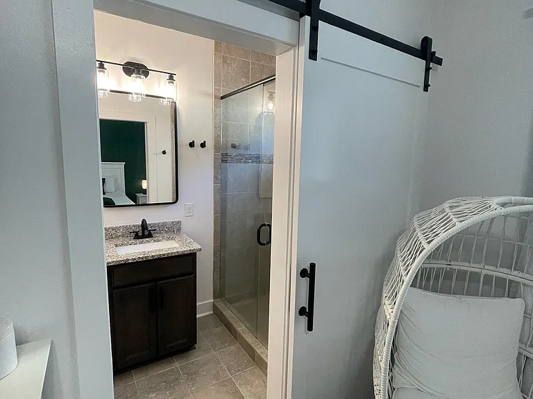 3rd Floor Masterbathroom