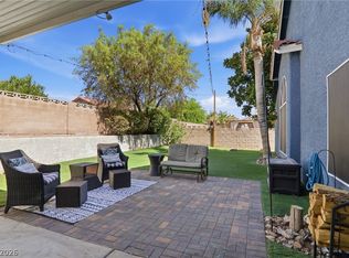 7943 Lions Mane Ct, Las Vegas, NV 89123