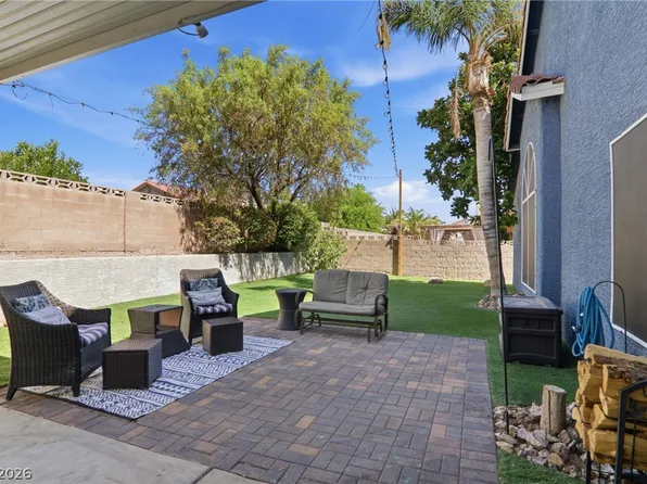 7943 Lions Mane Ct, Las Vegas, NV 89123