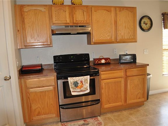 4th image of 2673 Eagle Cliff Dr