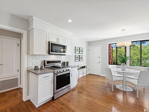 2nd image of 34 Yukon St