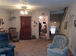 9262 Angus Pl, Philadelphia, PA 19114