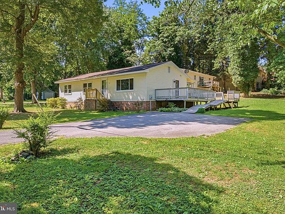 3rd image of 5421 Chesapeake Ave