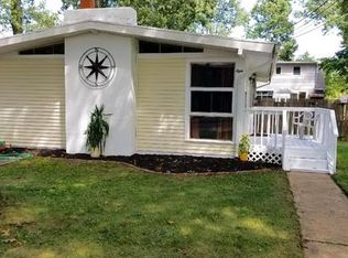 8 Sands Point Dr, Toms River, NJ