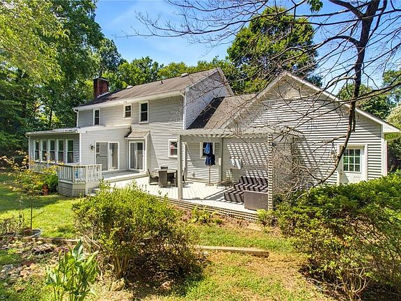 2nd image of 3602 Plympton Pl