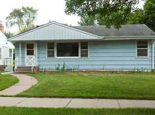 2098 Bush Ave, Saint Paul, MN 55119