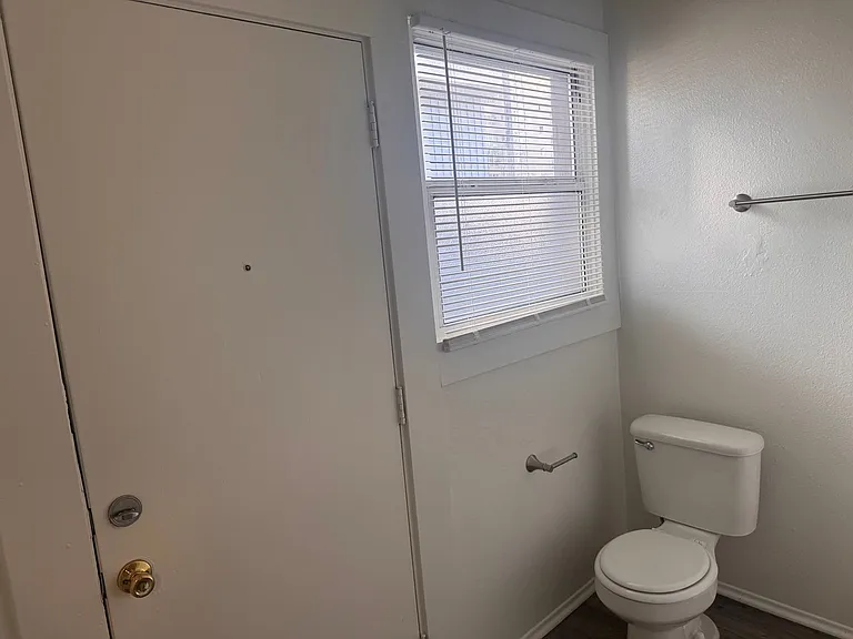 47 Lime Avenue — Photo 4