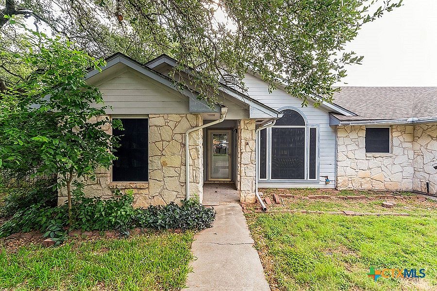1701 Century Oaks Dr, Lockhart, TX 78644 MLS 548402 Zillow