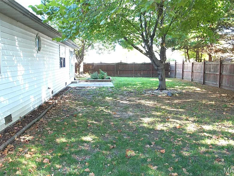 1631 Thunderbird Ln — Photo 27