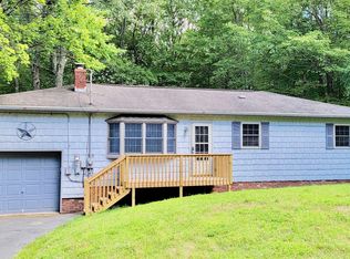 260 High Ridge Rd, Dingmans Ferry, PA 18328
