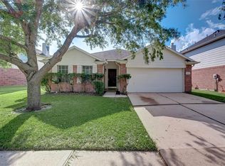 16146 Taloncrest Dr, Houston, TX 77083