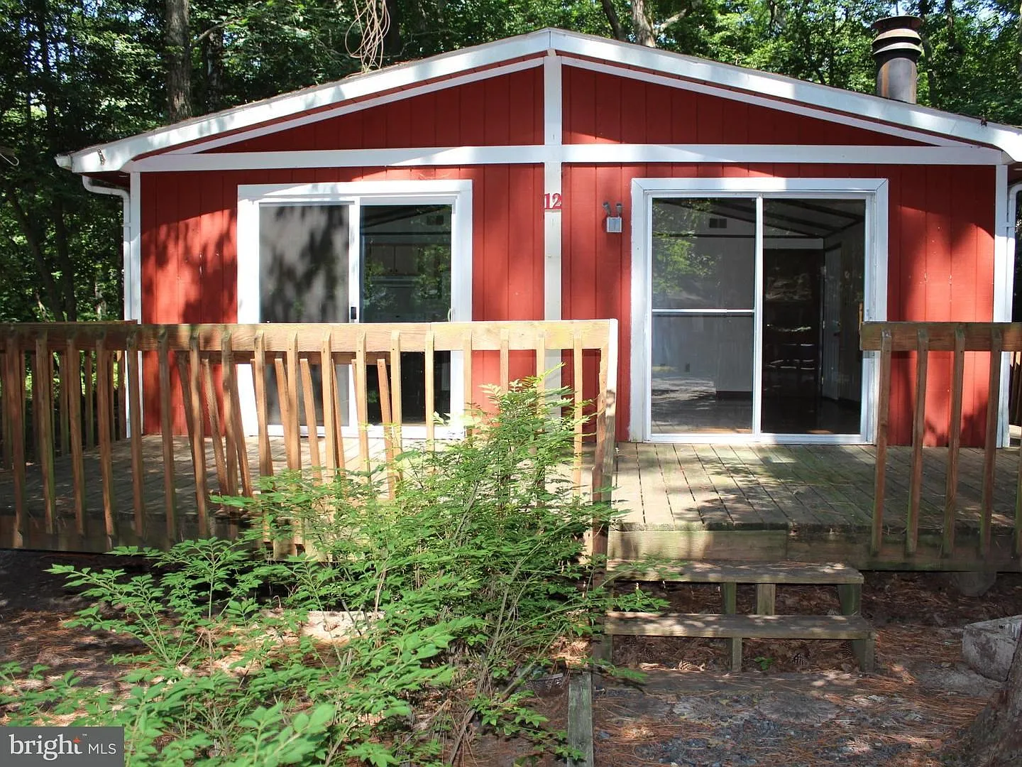 12 Edgewood Dr photo 1