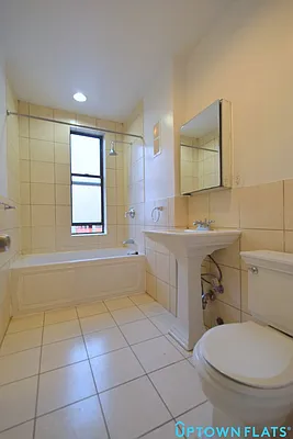 Rented by Uptown Flats LLC | media 21