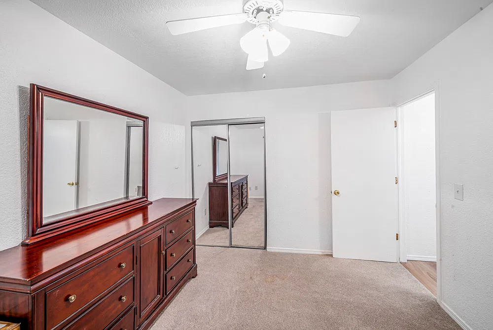 3 bed, 1711 sqft, $2,000 — Photo 4