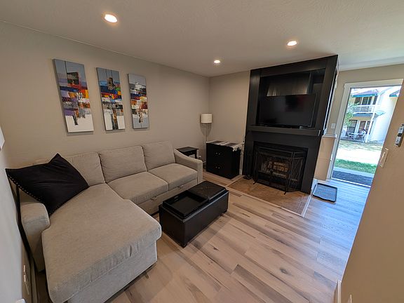 4th image of 1800 Homestake Rd Unit 359