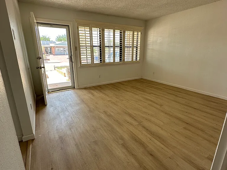 3444 Dundee St — Photo 38