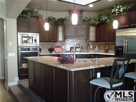 3rd image of 14252 Meadow Lk