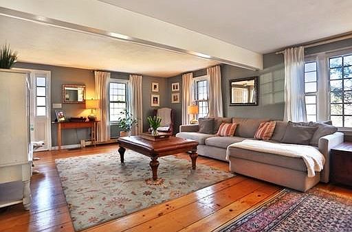 2nd image of 11 Pleasant St